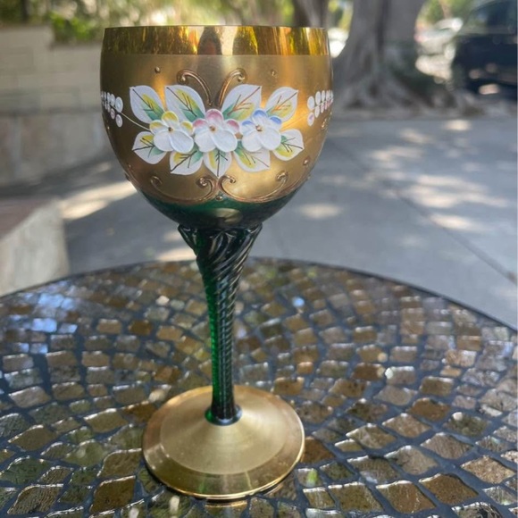 Set Of 3 Vintage Elegant Green And Gold Wine Glasses